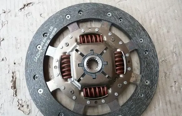 Ford Fiesta Clutch pressure plate 1878005410