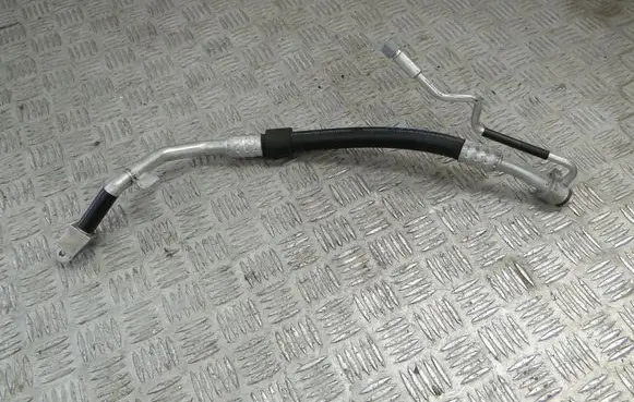 Audi A4 S4 B9 Air conditioning (A/C) pipe/hose 
