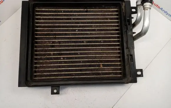 BMW X5M E70 Engine oil radiator 7589520 17217589518