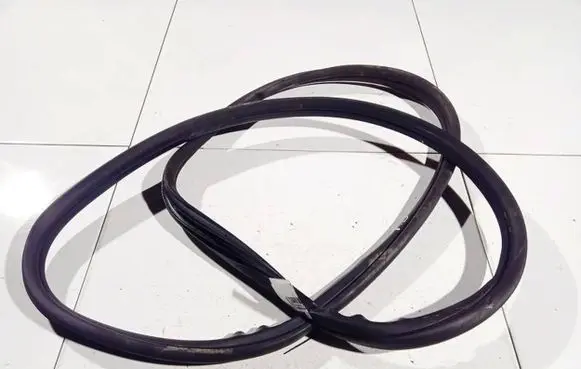 Fiat Bravo Rubber seal front coupe door 