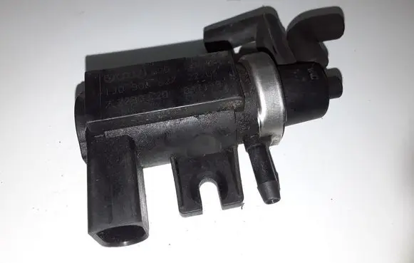 Volkswagen PASSAT B5.5 Turbo solenoid valve 1J0906627