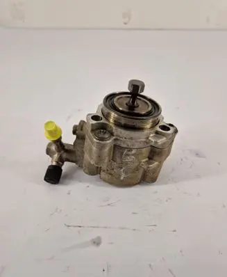 Opel Zafira B Fuel injection high pressure pump 24465785