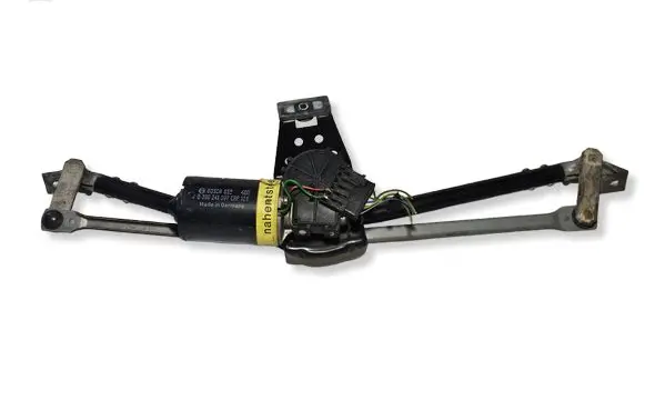Audi 80 90 S2 B4 Front wiper linkage and motor 0390241097 893955023A