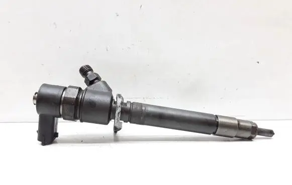 Volvo V70 Fuel injector 30777526 0445110298