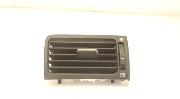Toyota Avensis T250 Dashboard side air vent grill/cover trim 8518