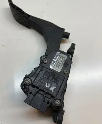 Volkswagen Polo Accelerator throttle pedal 6Q1721503B