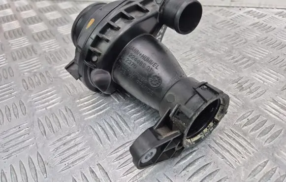 Mercedes-Benz C W205 Turbo air intake inlet pipe/hose A6260900029
