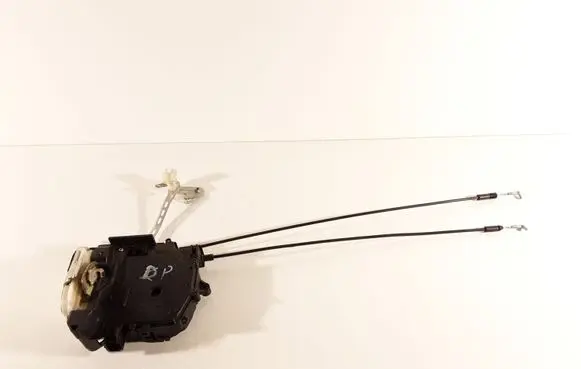 Mitsubishi Outlander Front door lock