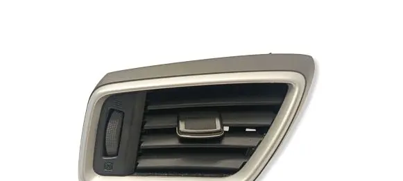 Nissan X-Trail T32 Dashboard side air vent grill/cover trim 687614BA1A