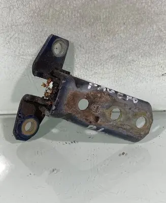 Mitsubishi Pajero Front door upper hinge