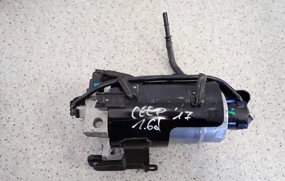KIA Pro Cee'd II Fuel filter housing 