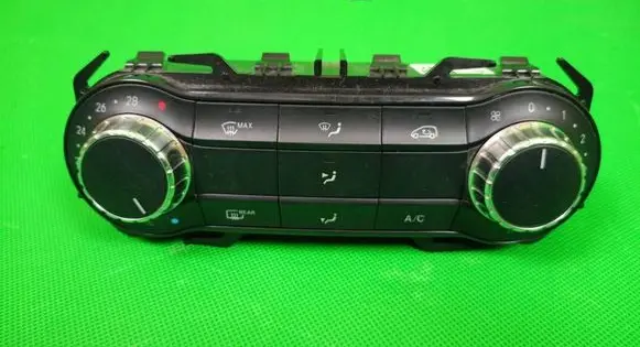 Mercedes-Benz B W246 W242 Climate control unit A2469009004 A2469015503