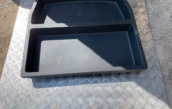Volkswagen Touran II Tool box 1T0857557A