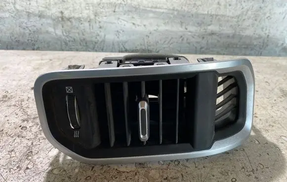 Ram 1500 Cabin air duct channel 5YK071X7AC 76669E02