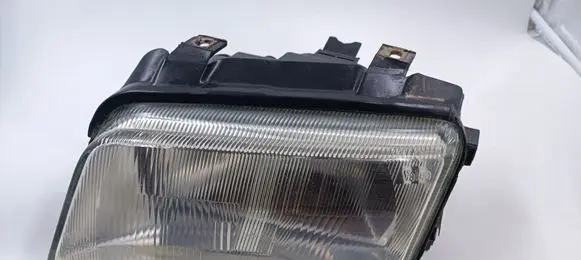 Audi A4 S4 B5 8D Headlight/headlamp 8D0941029