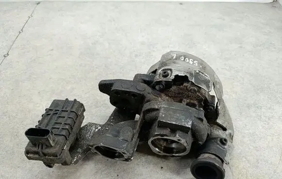 Volkswagen Touareg I Turbo 07Z145873HGT1852VK