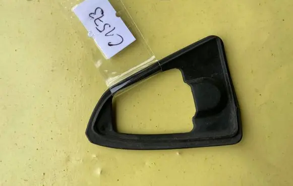 Mercedes-Benz C AMG W204 Other front door trim element A2047660505