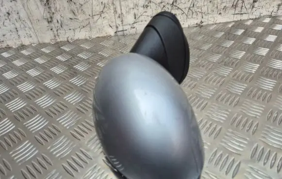 Front door electric wing mirror