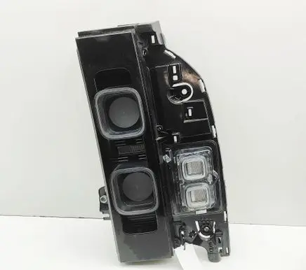Land Rover Defender Rear/tail lights L8B213404CF L8B213404A