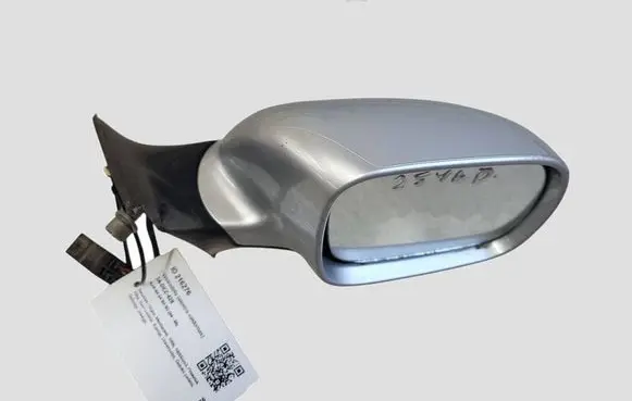 Audi A4 S4 B5 8D Front door electric wing mirror 012319
