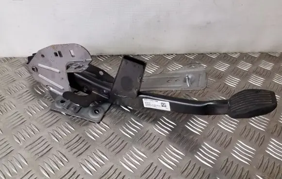 Ford Focus Brake pedal BV612467GB