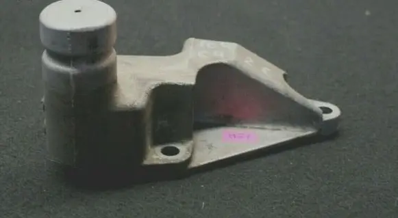 Audi A6 S6 C4 4A Engine mounting bracket 4A0199343D