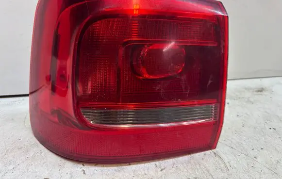 Volkswagen Touran II Rear/tail lights 176405