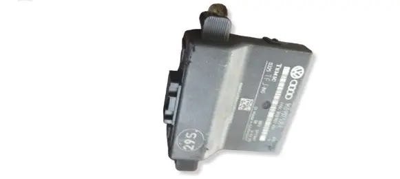 Volkswagen Golf Plus Gateway control module 1K0907951