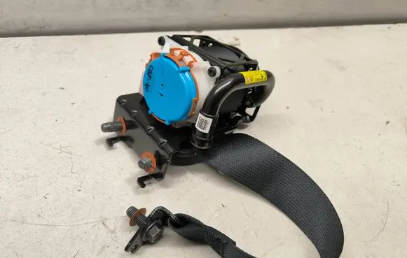 Hyundai Kona I Rear seatbelt 89870J9100