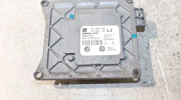 Opel Astra H Engine control unit/module 55568735