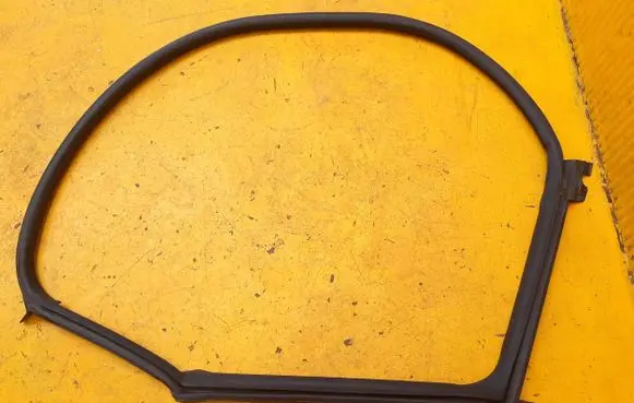 Tesla Model S Rubber seal rear door 