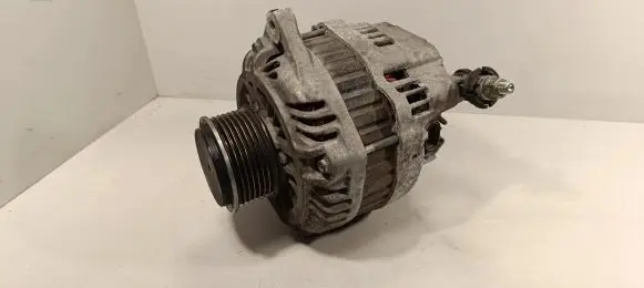Nissan Navara D40 Generator/alternator 23100EB310