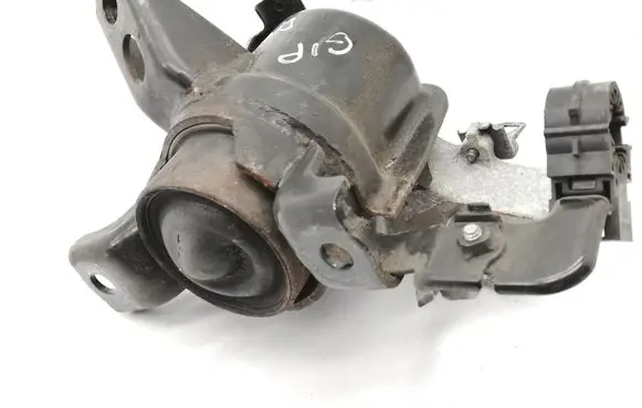 Toyota Avensis T270 Engine mount bracket