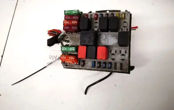 Alfa Romeo 147 Fuse box set 46558759