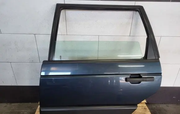 Volkswagen PASSAT B3 Rear door