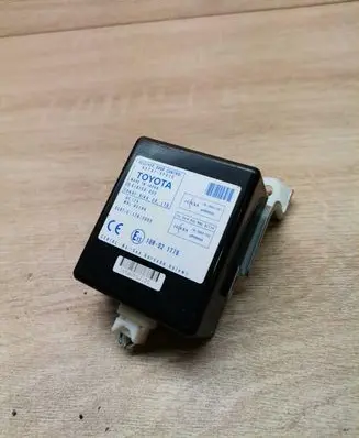 Toyota Corolla Verso AR10 Door control unit/module 897410F010