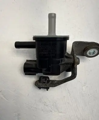 Toyota Avensis T270 Turbo solenoid valve 909101C001 H1362007010