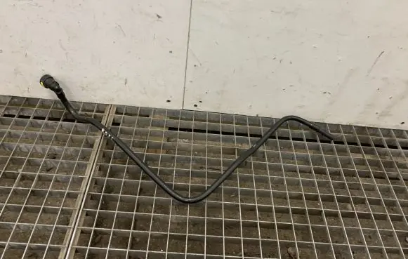 Dodge RAM 1500 DS Air intake hose/pipe