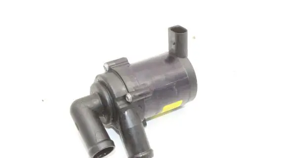 Volkswagen Transporter - Caravelle T6 Water pump 7E0965561C
