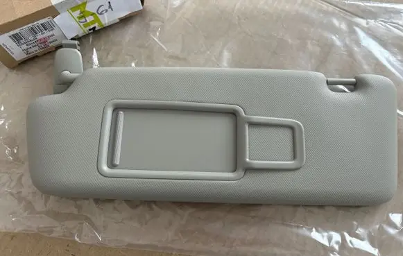 BMW 5 E60 E61 Sun visor 8K0857551 8K0-857-551 8K0-857-551-AH-AW7