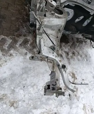 Toyota Verso Front side member 