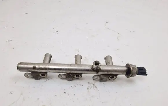 Citroen DS3 Fuel main line pipe 9802438180 27139Y01
