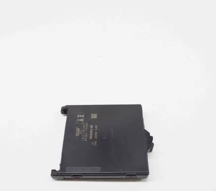 Toyota Camry VIII XV70 Central body control module 2381003321 8922133E20