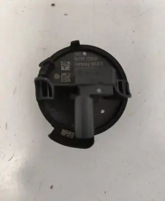 Audi e-tron Airbag deployment crash/impact sensor 4N0955557A