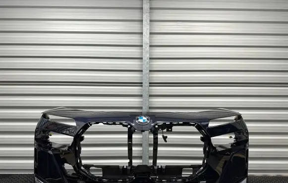 BMW 7 G70 Front bumper