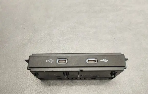Audi Q4 Sportback e-tron USB socket connector 89A035736 011959000B00