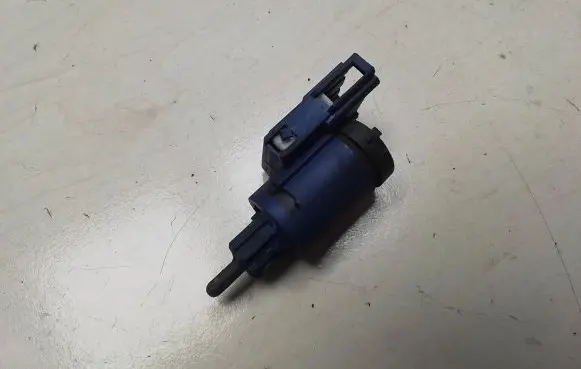 Clutch pedal sensor