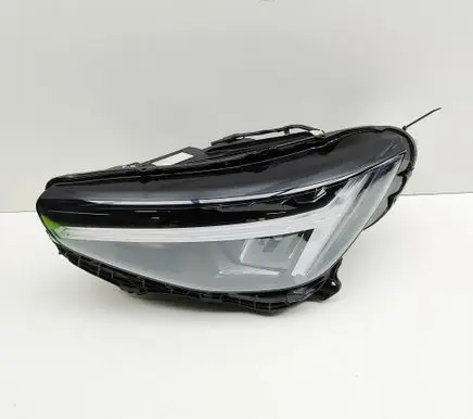 Volvo XC40 Headlight/headlamp 32404667