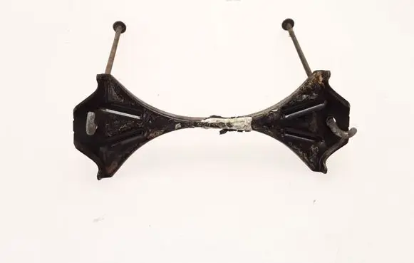 Battery bracket