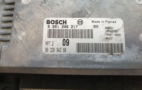 Peugeot 206 Engine control unit/module 9632694280 0261206217